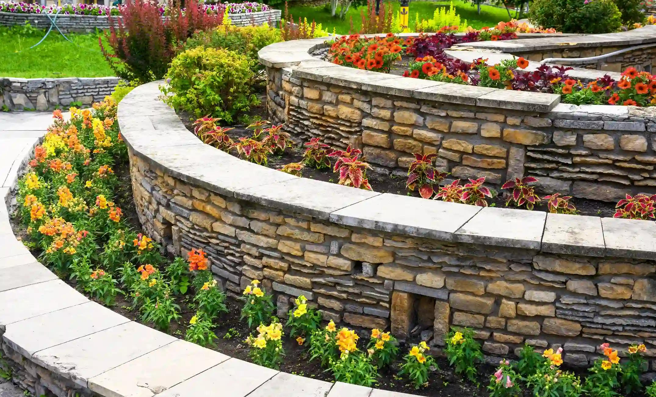 professional retaining wall installation Magnolia